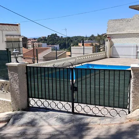 House & Pool Holiday home